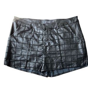 NWT MinkPink Faux Leather Short Shorts Size M